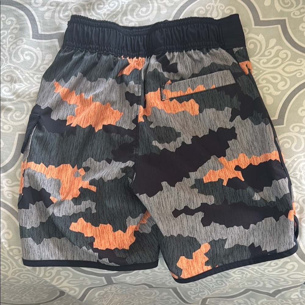 🩳Abercrombie & Fitch Camo Swim Shorts 🩳 - Picture 5 of 7